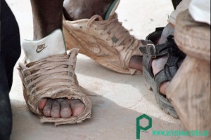 Африканцы до сих пор ходят в кроссовках Nike от Trouble Shooter
